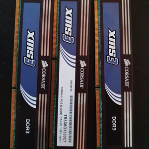 Corsair XMS3 2GB DDR3 RAM με Ταχύτητα 1333 για Desktop (CMX2GX3M1A1333C9)