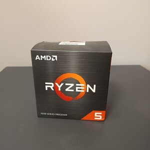 AMD Ryzen 5 5600X 3.7GHz μαζί με Ψύκτρα Be Quiet Dark Rock Pro 4
