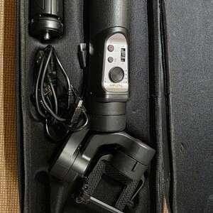 Hohem iSteady Pro 4 Action Camera for GoPro Hero 10 / Hero 11 / Hero 9 / Hero 12