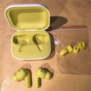 Motorola Moto Buds Bluetooth Handsfree Ακουστικά με Αντοχή στον Ιδρώτα και Θήκη Φόρτισης Kiwi Green
