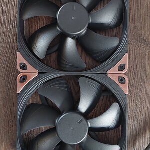 Noctua NF-A14 industrialPPC-2000 Case Fan 140mm (2000rpm / 107.42cfm) Without LED Lighting and 4-Pin PWM Connection