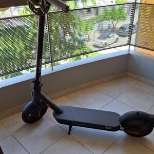 Xiaomi Electric Scooter 4 Pro 2nd Gen, 25km/h Τελική & 60km Αυτονομία + Κράνος + Αλυσίδα + Βάση Κινητού