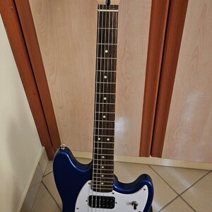 Fender Squier Bullet Ηλεκτρική Κιθάρα 6 Χορδών με Ταστιέρα Indian Laurel και Σχήμα Mustang σε Μπλε Χρώμα 0371220587