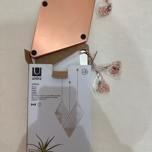 Umbra 358777-880 Καθρέπτης Τοίχου με Χρυσό Μεταλλικό Πλαίσιο 28.6x38cm 3τμχ
