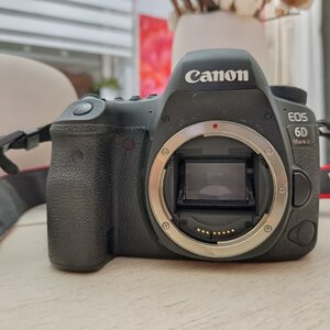 Canon DSLR Φωτογραφική Μηχανή EOS 6D Mark II Full Frame Body Black