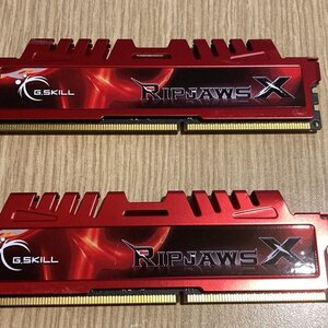 Corsair Vengeance RGB Pro 32GB DDR4 RAM με 4 Modules (4x8GB) και ...