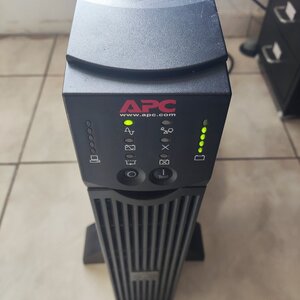APC Smart-UPS RT 2000VA 230V