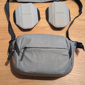 Peak Design Everyday Sling v2 6L Ash Τσάντα Χιαστή Φωτογραφικής Μηχανής Γκρι