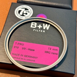 B+W T-Pro 010 Nano Lens Filter UV Diameter 72mm with MRC Nano Coating Easy Clean for Photography Lenses