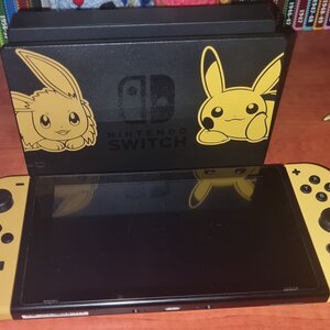 Κονσόλα Nintendo Switch Pokemon Let's Go Pikachu Let's Go Eevee Limited Edition