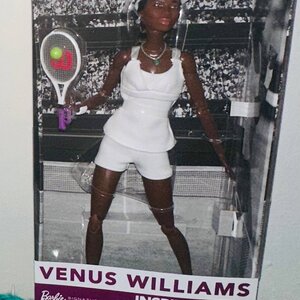 Barbie Inspiring Women Venus Williams Συλλεκτική Κούκλα HRM49 περιορισμένη έκδοση έως 50.000 αντίτυπα
