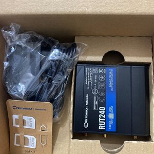 Teltonika RUT240 Ασύρματο 4G Router Wi‑Fi 4