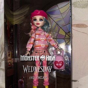 Mattel Wednesday Enid Sinclair Συλλεκτική Κούκλα για 6+ Ετών 33εκ. HXJ05