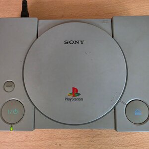 Sony PlayStation 1 (Μοντέλο SCPH-9002 PAL) - Made in Japan.