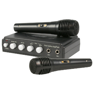 Mașini de karaoke și microfoane