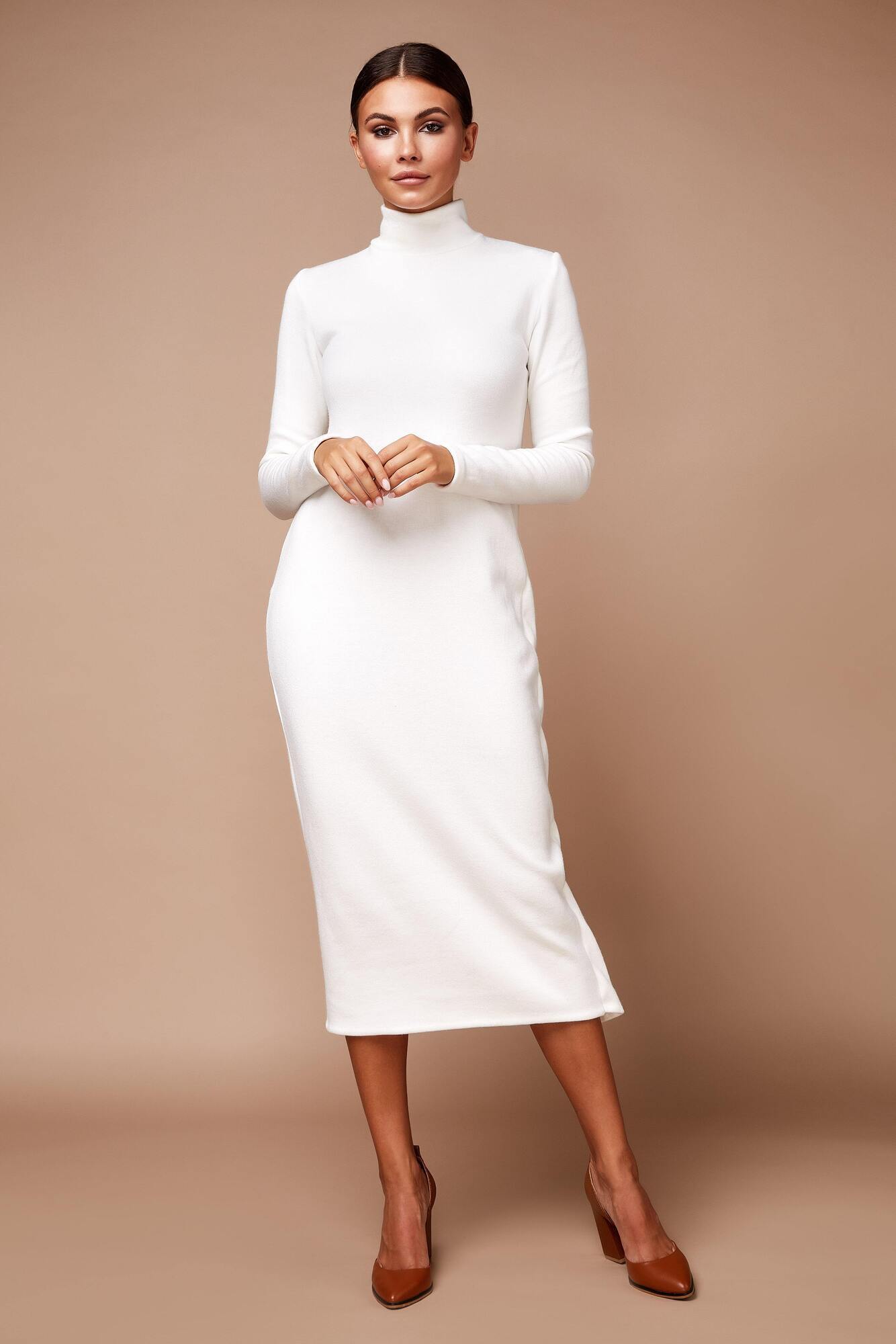 Chic appearance with a turtleneck dress.