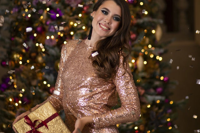 Най-елегантните рокли с пайети за посрещане на новата година