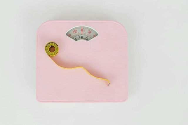 Why should we aim for slow weight loss?