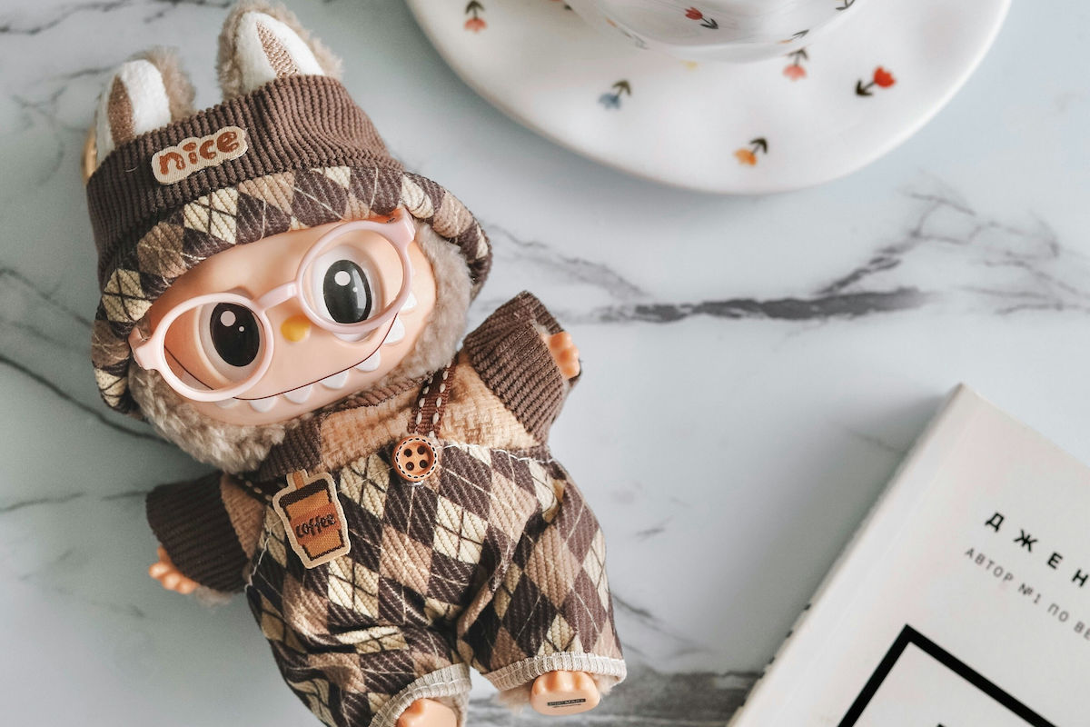 LABUBU | Γιατί έχουν ενθουσιαστεί όλες οι fashionistas με αυτό το αξεσουάρ | Skroutz.gr