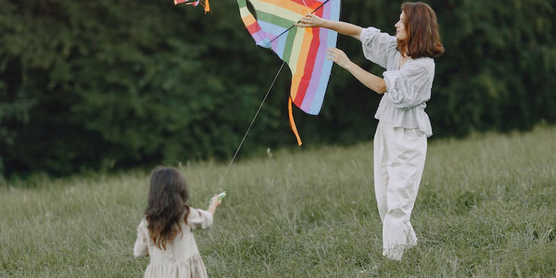 Why do we fly kites on Clean Monday?