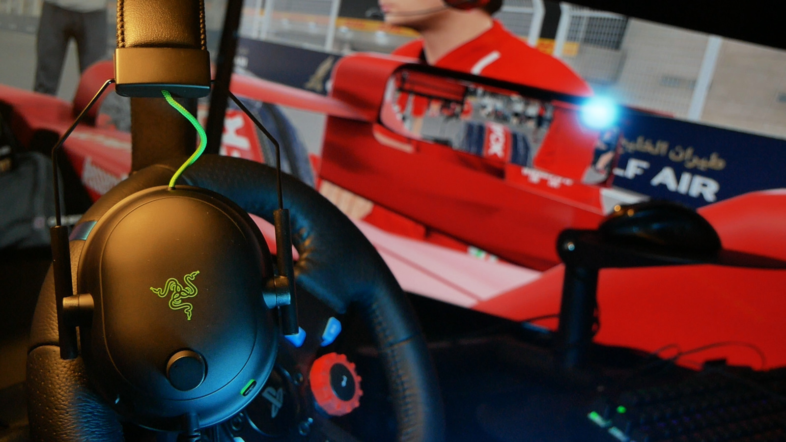 Razer BlackShark V2 Over Ear Gaming Headset με σύνδεση 3.5mm / USB