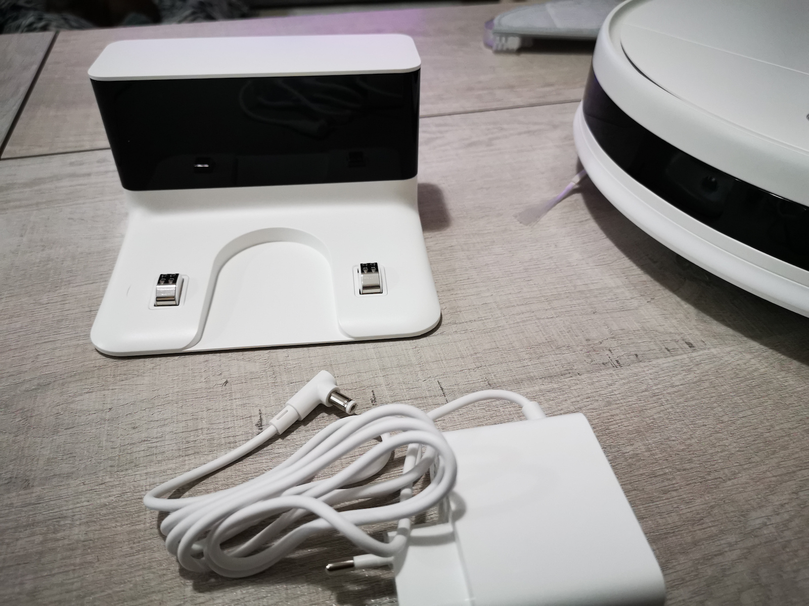 Xiaomi Mi Robot Vacuum-Mop Essential Σκούπα Ρομπότ με Αυτονομία έως 90min και Κάλυψη Χώρου έως 90τ.μ. Λευκή