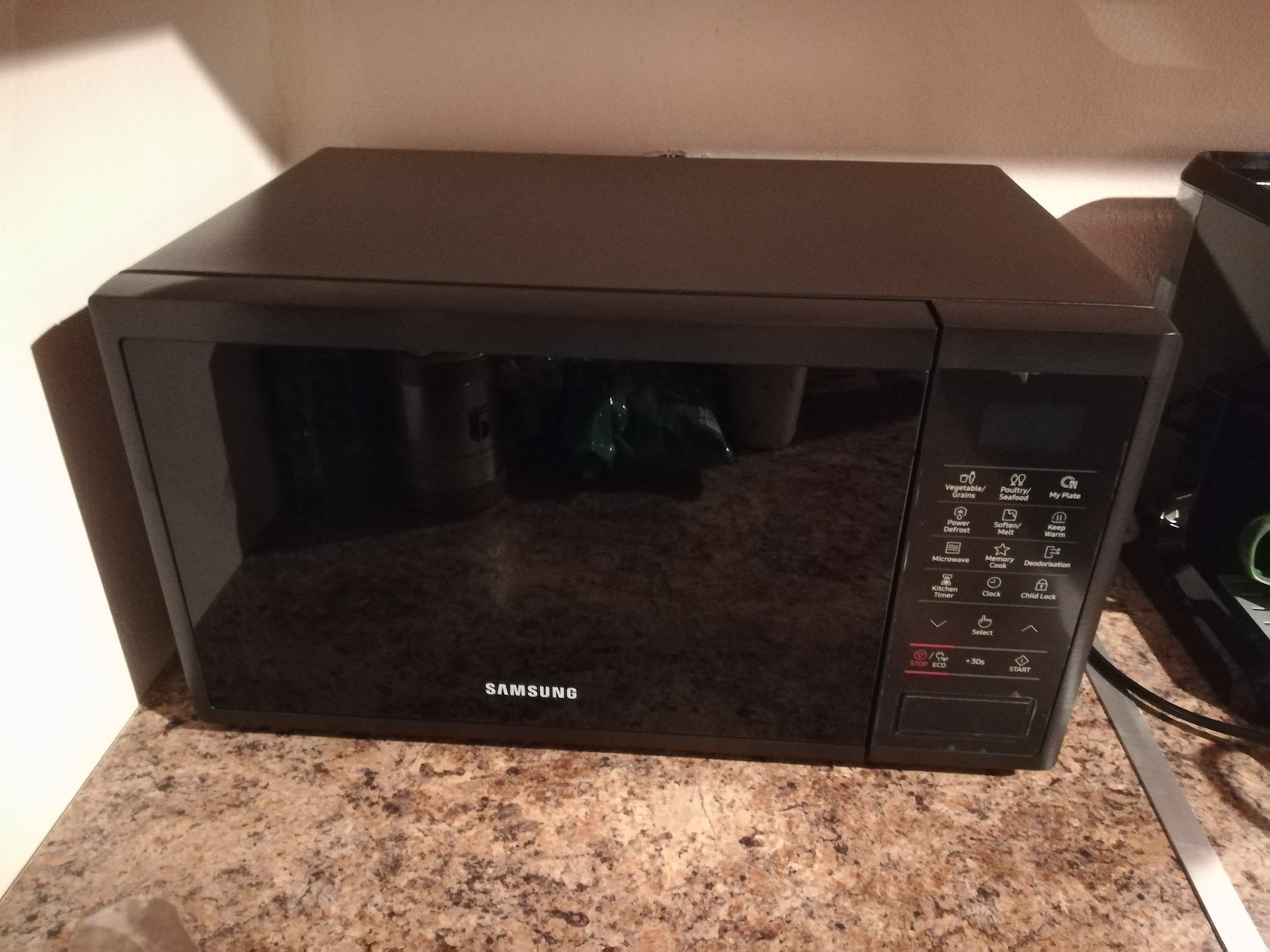 Samsung MG23J5133AG Φούρνος Μικροκυμάτων με Grill 23lt Skroutz.gr