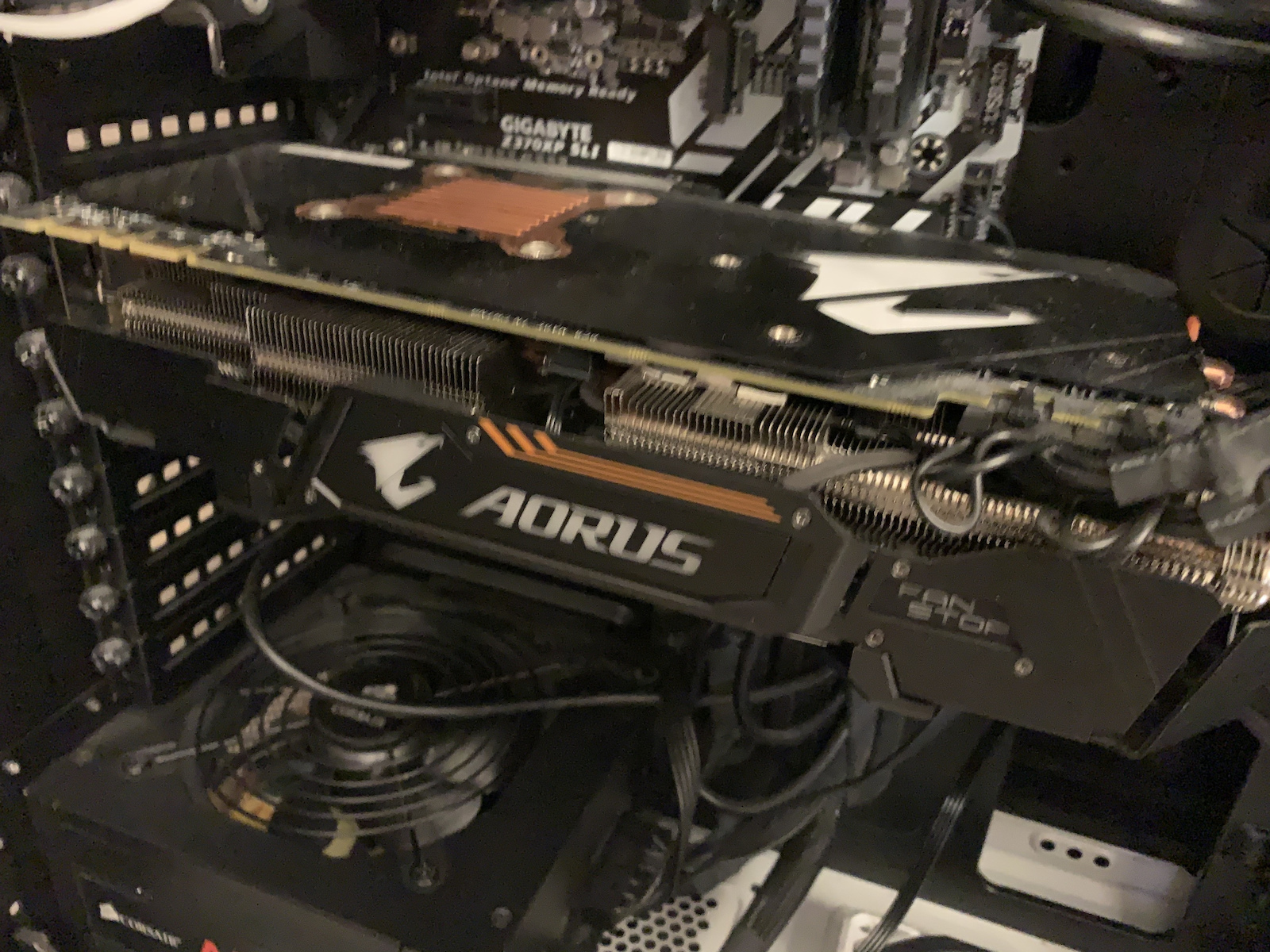 Gigabyte 1080 aorus разбор