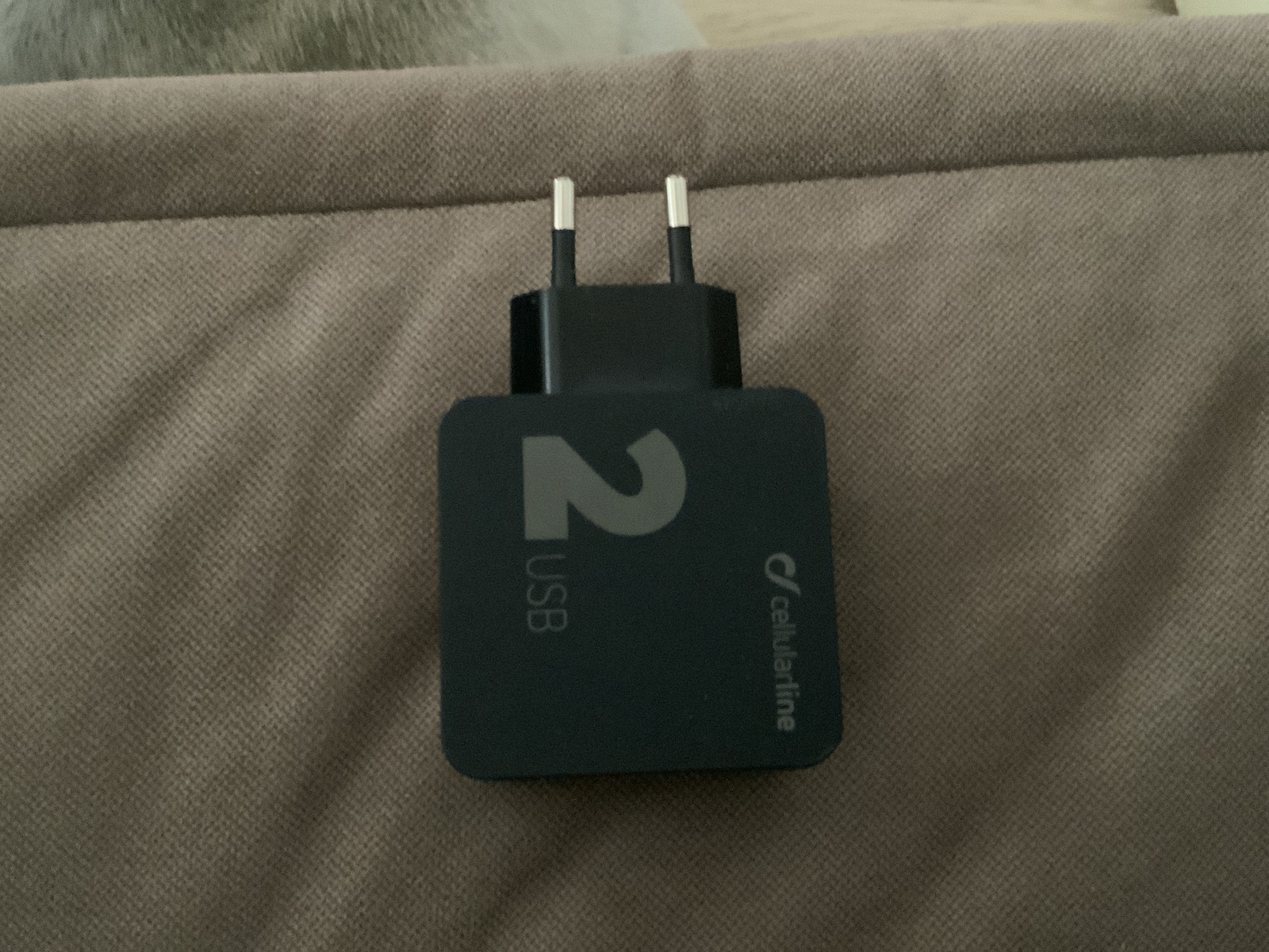 Cellular Line Φορτιστής Χωρίς Καλώδιο με 2 Θύρες USB-A 24W Μαύρος (ACHUSB224WK)