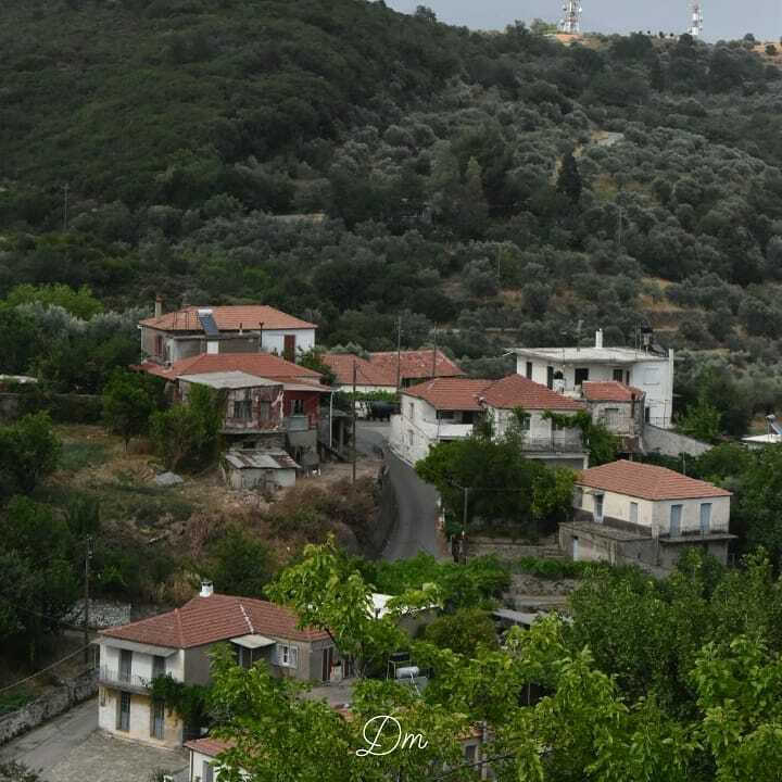 Nikon DSLR Φωτογραφική Μηχανή D3500 Crop Frame Kit (AF-P DX 18-55mm F3.5-5.6G VR) Black