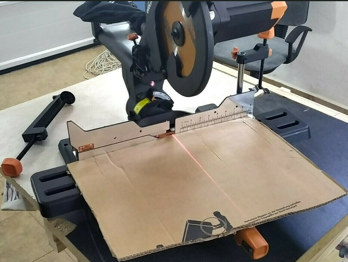 Evolution Miter Saw Electric Sliding with Power 2000W & Cutting Disc Diameter 255mm