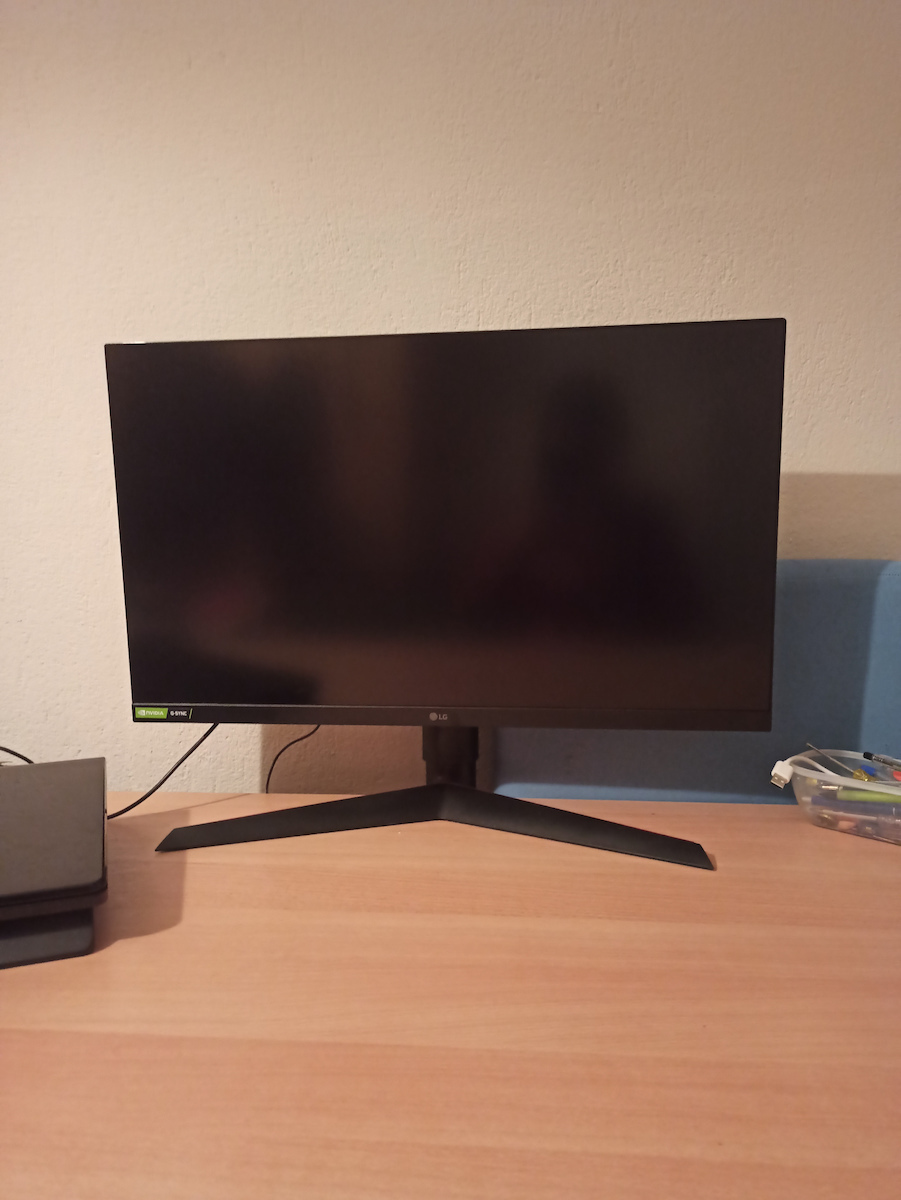 LG UltraGear 27GL650F-B IPS HDR Монитор 27" FHD 1920x1080 144Hz с Време за Реакция 5мс GTG