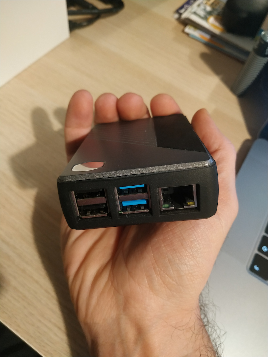 CoolerMaster Pi Case 40 Black(MCM-PI400-MNNN-S00)