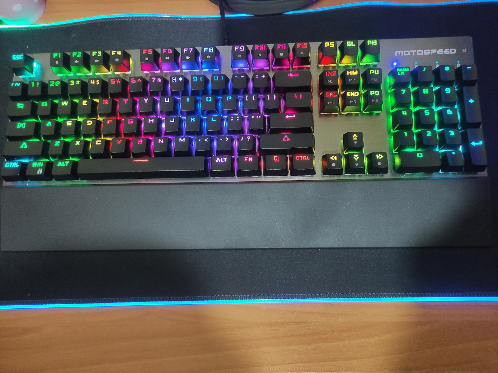 Motospeed CK108 Gaming Μηχανικό Πληκτρολόγιο με Outemu Blue διακόπτες και RGB φωτισμό (Ελληνικό) Γκρι