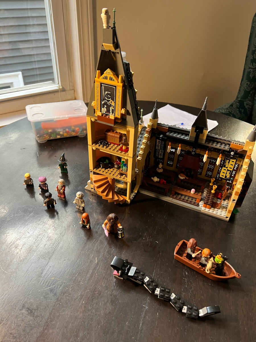LEGO Harry Potter Hogwarts Great Hall for 9-14 years old Years 878pcs