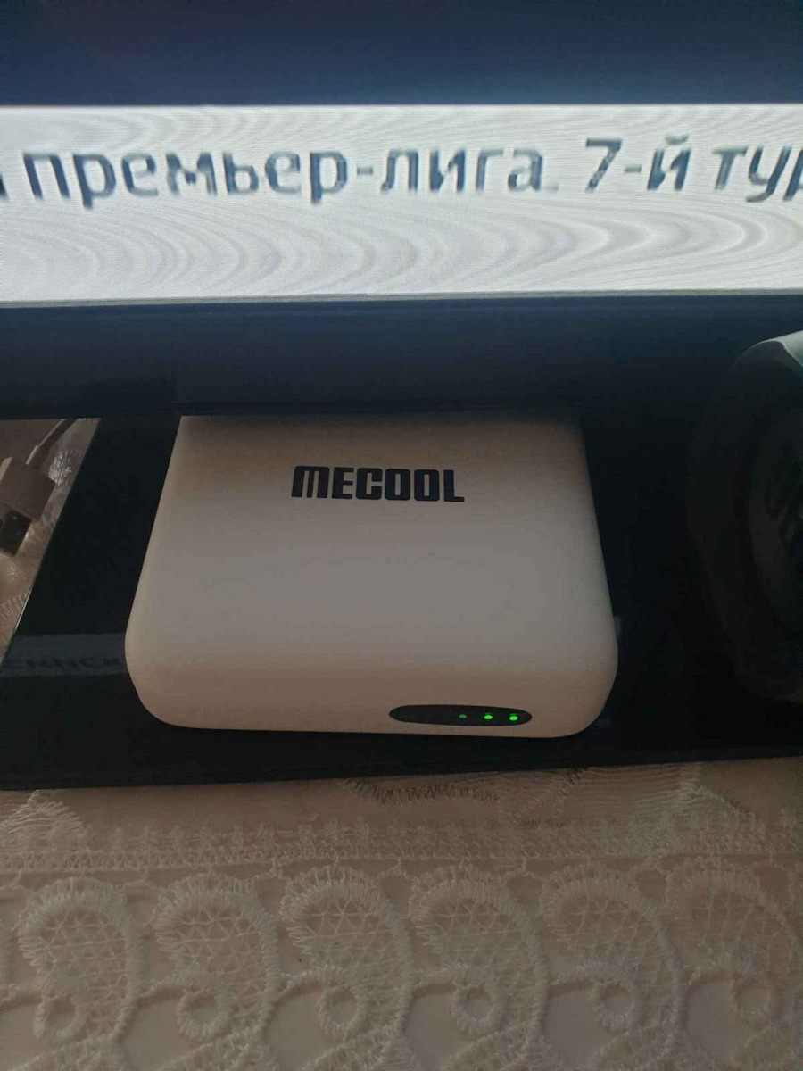 Mecool TV Box KM2 MCL-KM2 4K UHD with WiFi USB 2.0 / USB 3.0 2GB RAM and 8GB Storage Space with Operating System Android 10.0 and Google Assistant
