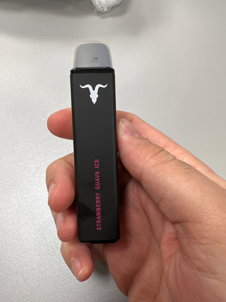 Ignite V600 Ηλεκτρονικό Τσιγάρο μιας Χρήσης Blueberry Raspberry 2ml 20mg Μαύρο