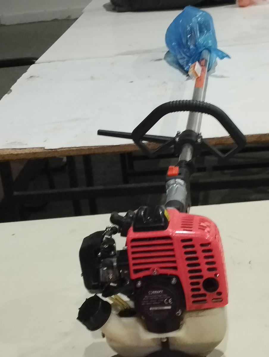 Kraft 691099 Stabiles Benzin-Kontaropriono 1hp Gesamtlänge 220cm und Klinge 25cm