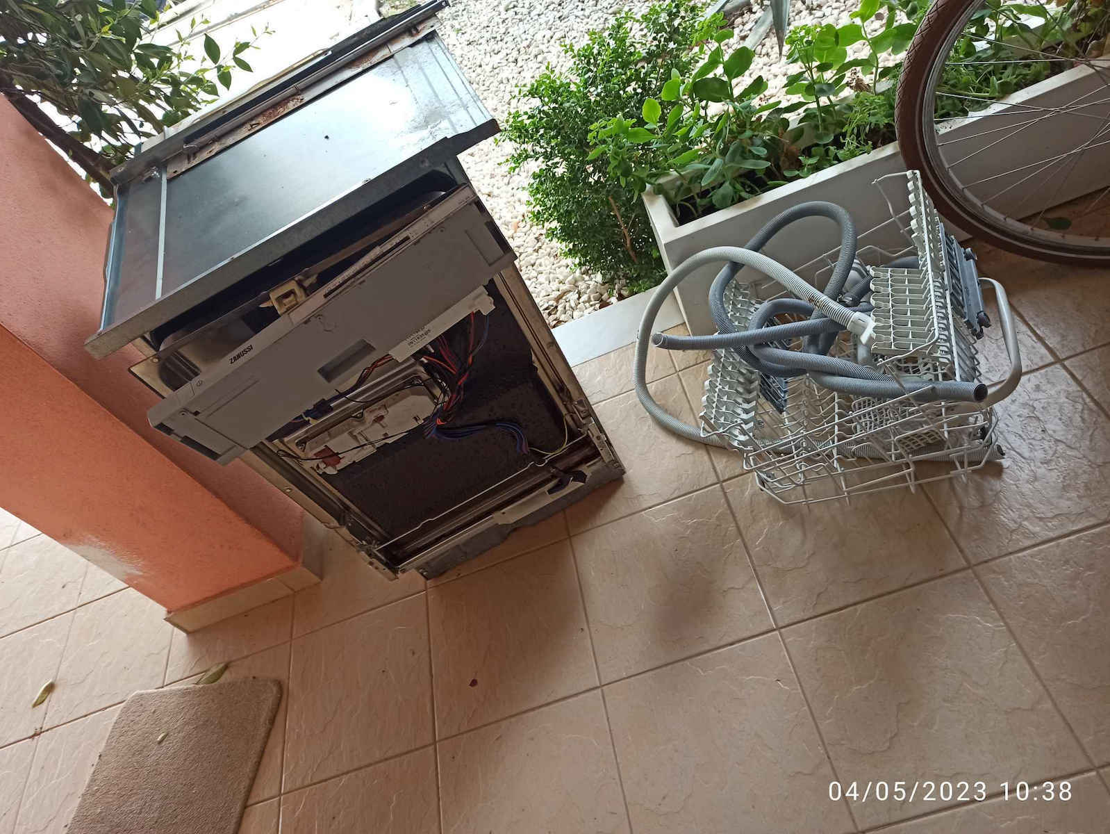 Whirlpool Einbaugeschirrspüler für 10 Gedecke B44.8xH82cm