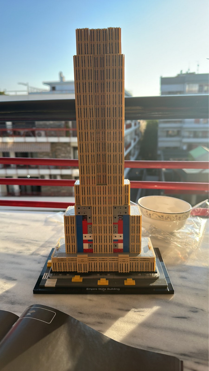 LEGO Architecture Empire State Building για 16+ Ετών 1767τμχ