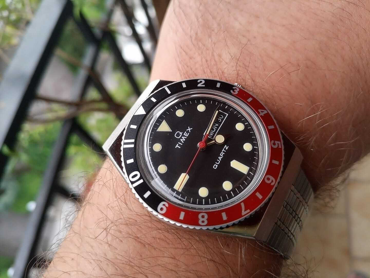 Timex Reissue Ανδρικό Ρολόι 38mm Μπαταρίας με Ασημί Μεταλλικό Μπρασελέ