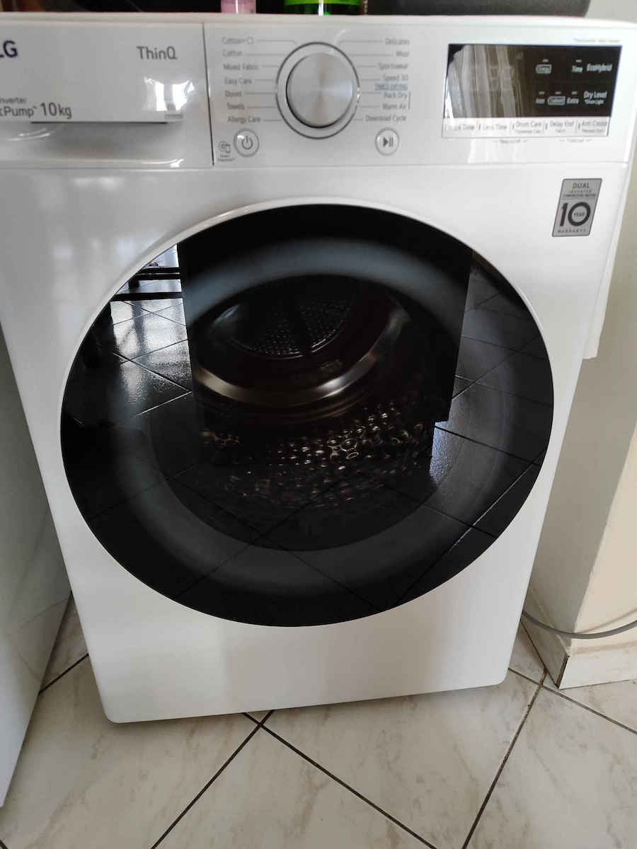 LG RH10V9AV4W Uscător de rufe 10kg cu pompă de căldură