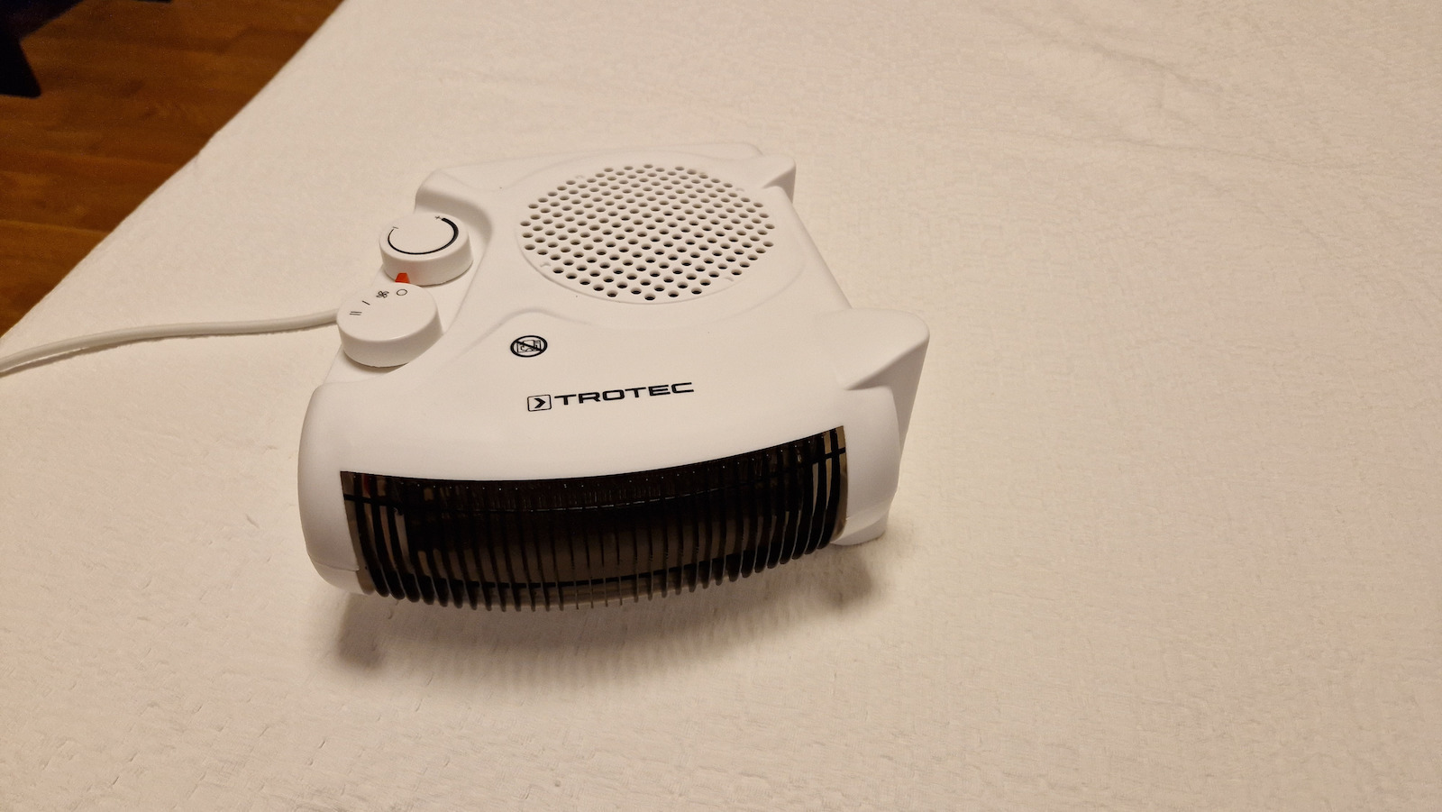 Trotec TFH 19 E Αερόθερμο Δωματίου Δαπέδου 2000W