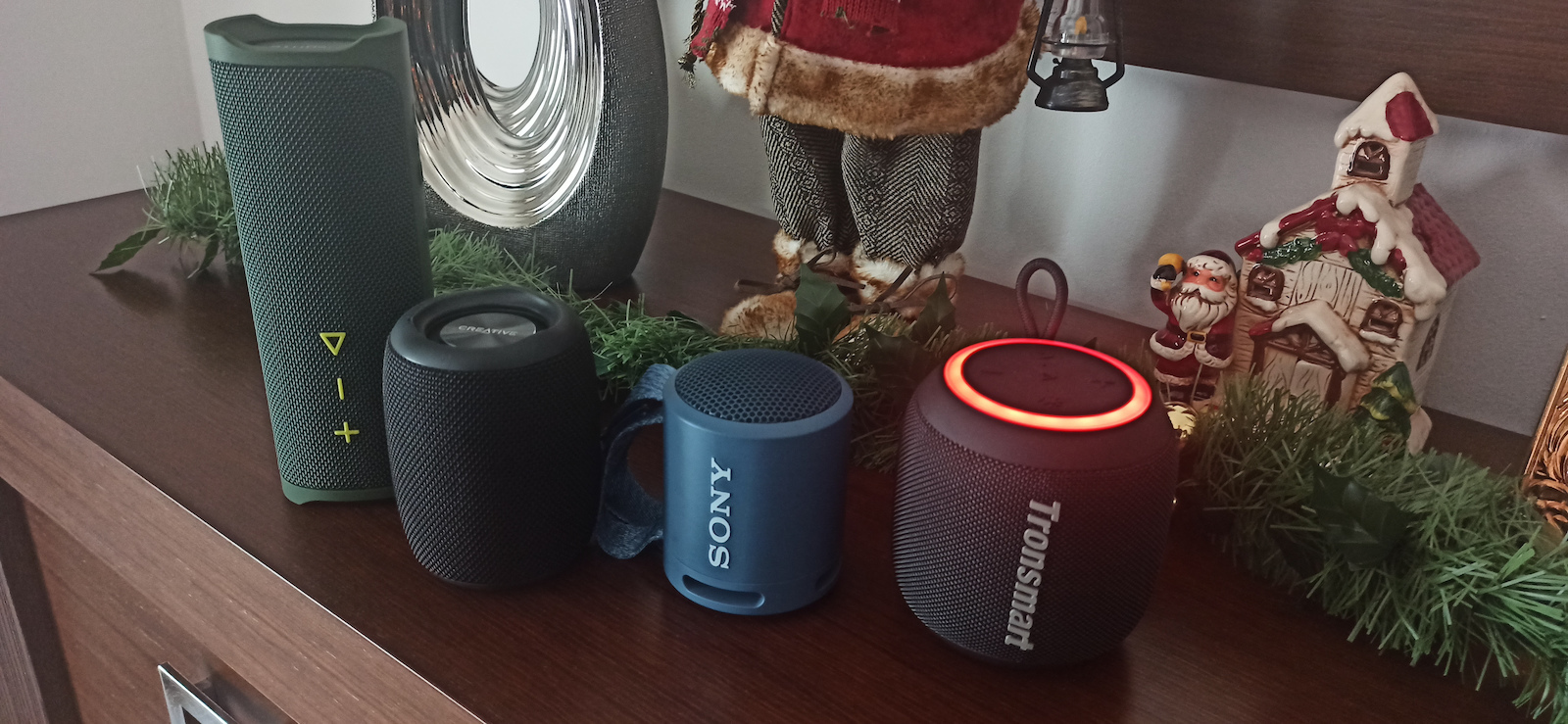 Creative Muvo Play Αδιάβροχο Ηχείο Bluetooth 10W με Διάρκεια Μπαταρίας έως 10 ώρες Μαύρο