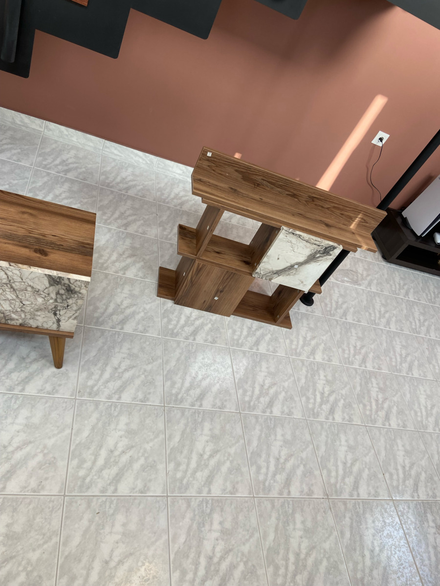 Животно помещение ТВ единица Walnut / White Д180xШ33.8xВ48.6бр
