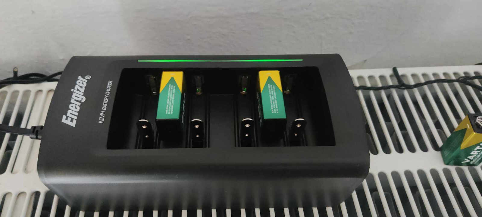 Varta Rechargeable Accu Rechargable Battery 9V Ni-MH 200mAh 1pcs
