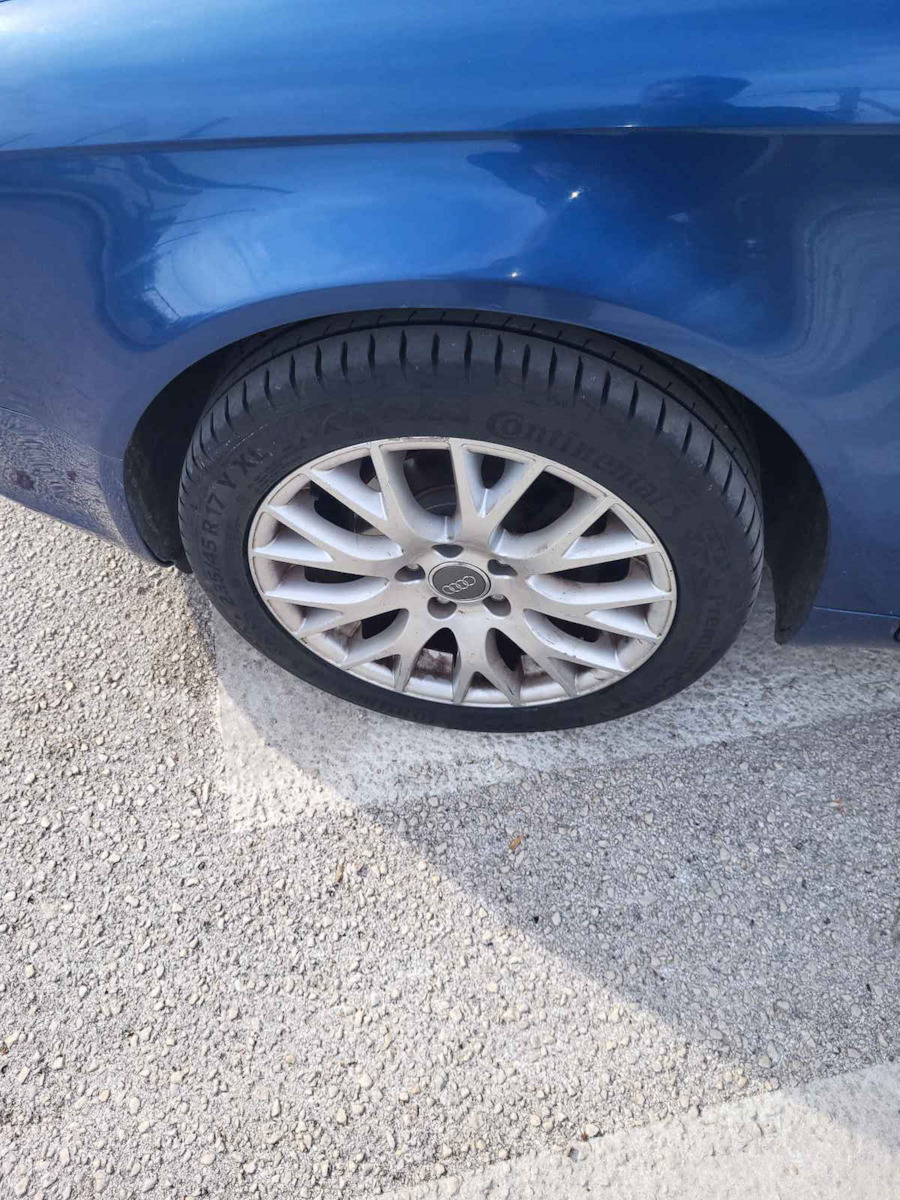 Premium Contact 7 235/45R17 97Y XL Vara Anvelopă pentru Mașină de Pasageri