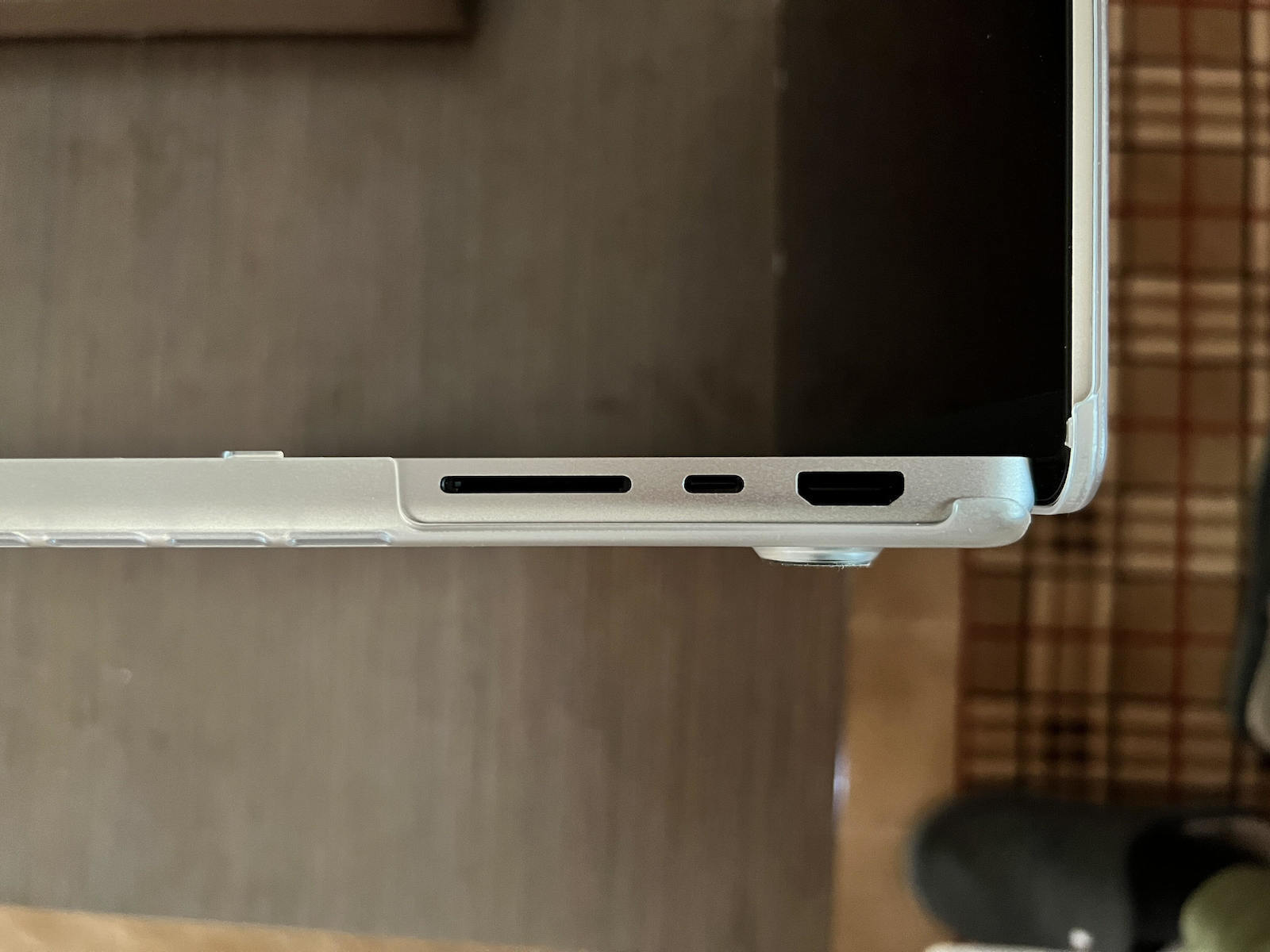Uniq Κάλυμμα για Laptop 14" σε Διάφανο χρώμα UNIQ-MP14(2021)-CLAROMCLR