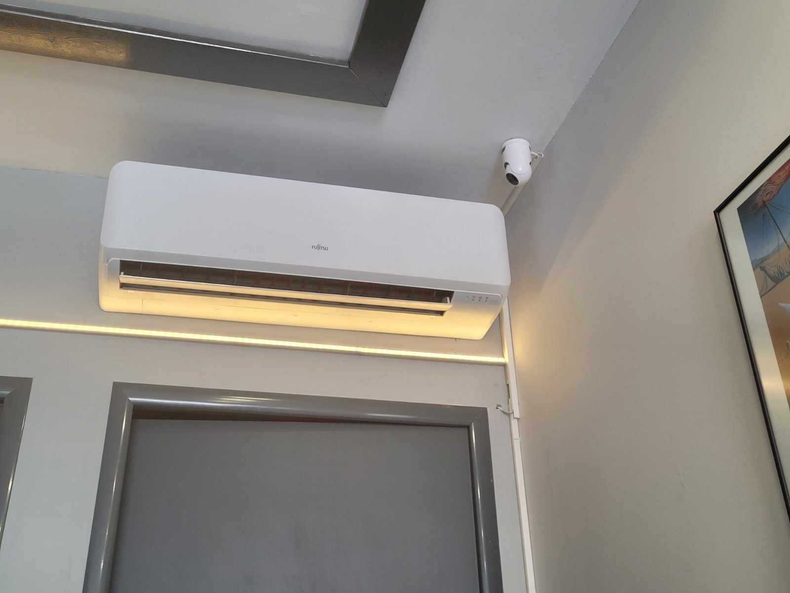 Fujitsu Seria KG ASYG Aparat De Aer Condiționat Inverter 9000 BTU A+++/A+++ Cu WiFi Și Funcționare Silențioasă