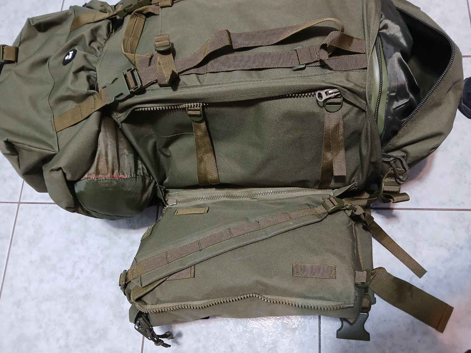 MFH Mountain Militärischer Rucksack Rucksack aus Polyester Khaki 100Es